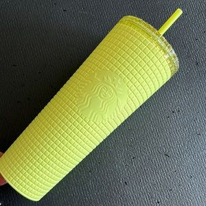 Starbucks 2023 Matte Yellow Meadow Soft Touch Grid Venti Tumbler NWT